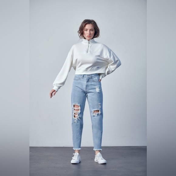 Muselooks women’s size 5 high waisted mom jeans light wash great condition - Picture 1 of 10